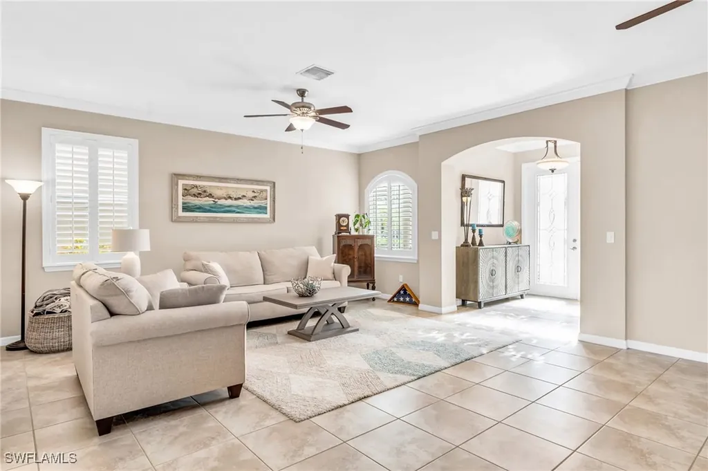 1517 Birdie Drive Naples FL 34120