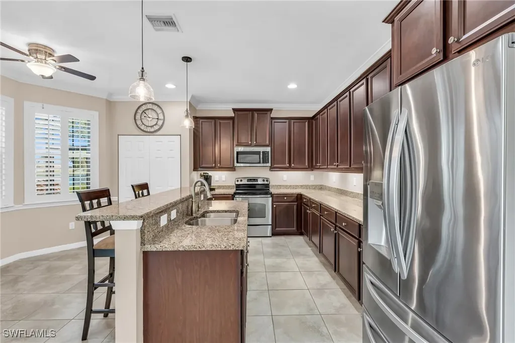 1517 Birdie Drive Naples FL 34120