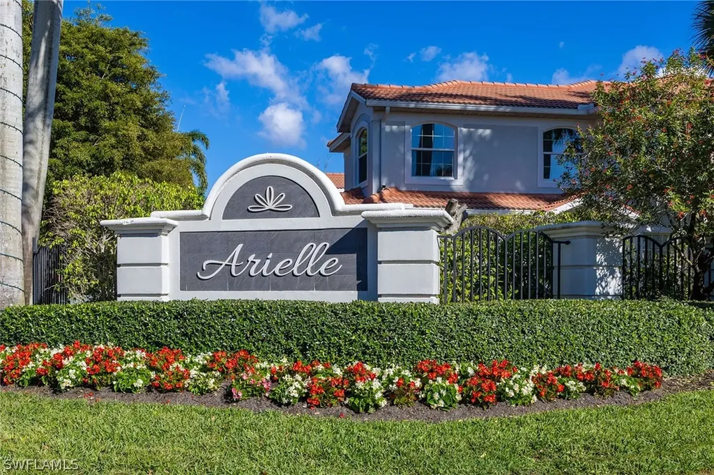 2230 Arielle Drive Naples FL 34109