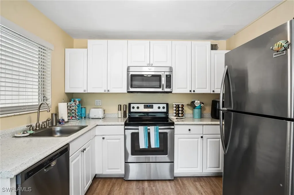 1097 Sperling Avenue Naples FL 34103