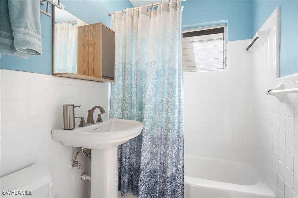 1097 Sperling Avenue Naples FL 34103