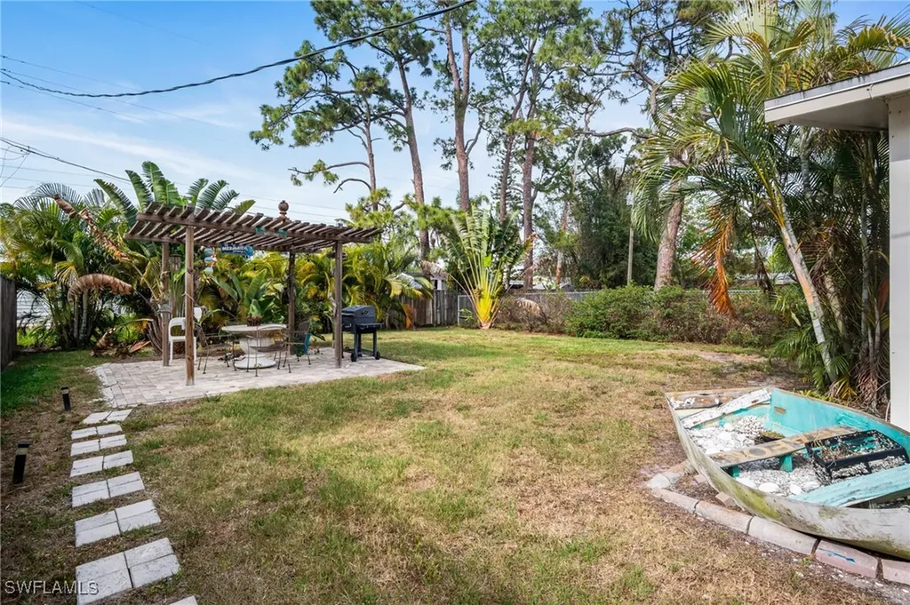 1097 Sperling Avenue Naples FL 34103