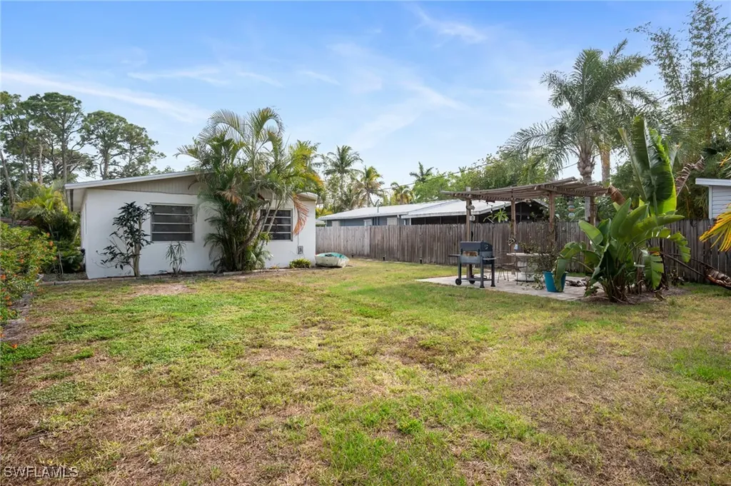 1097 Sperling Avenue Naples FL 34103