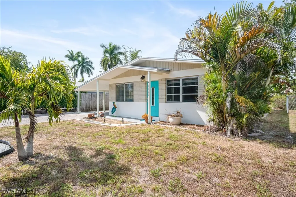 1097 Sperling Avenue Naples FL 34103