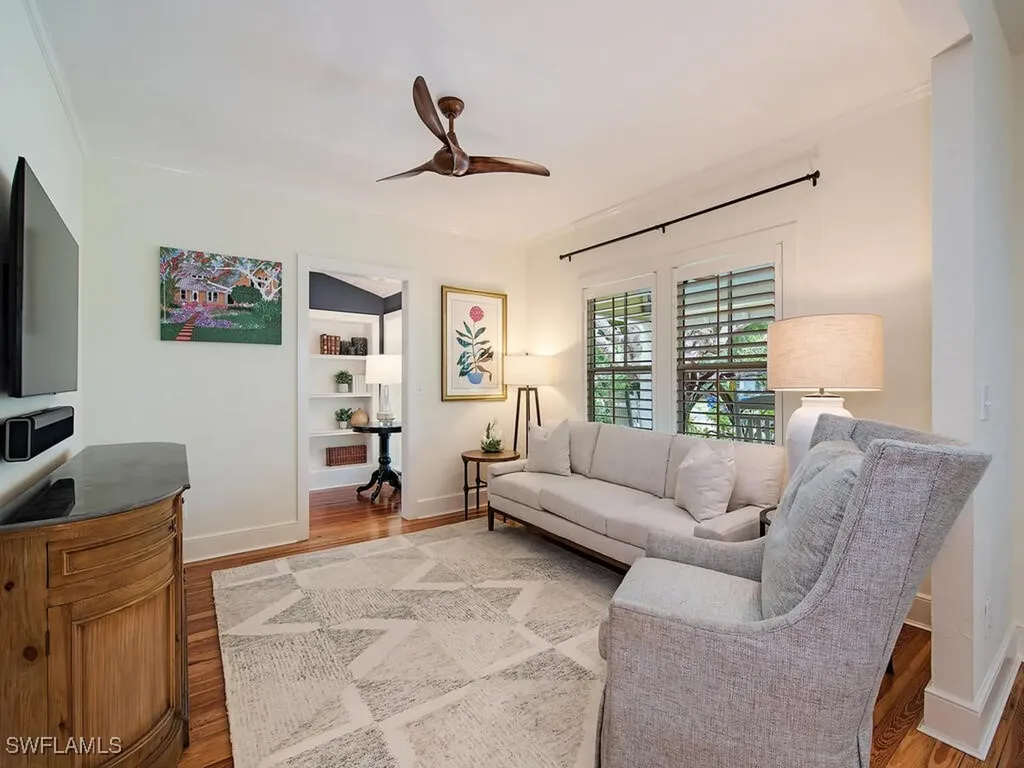 680 8th Avenue S Naples FL 34102