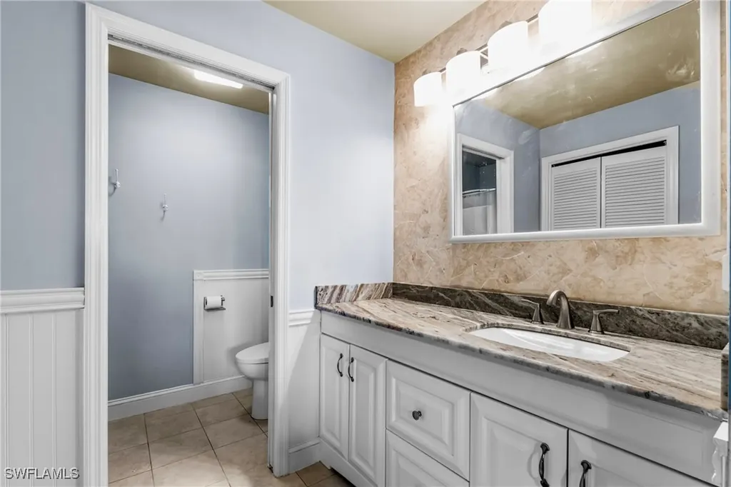 10570 Regent Circle Naples FL 34109