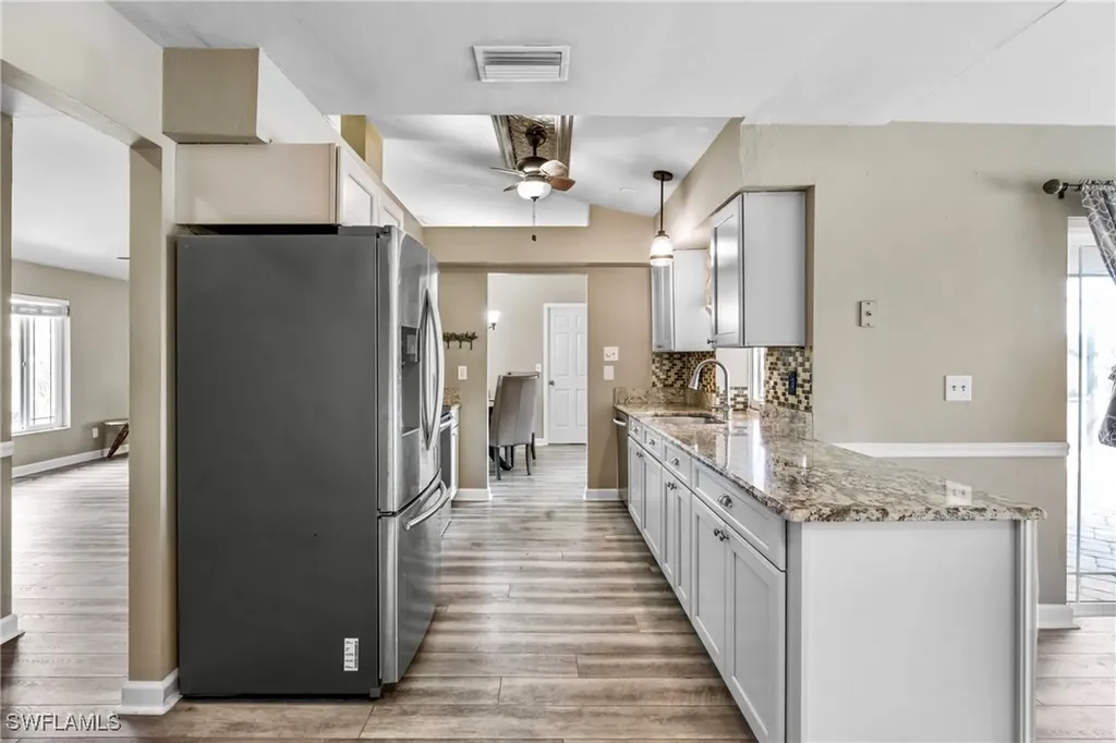 10570 Regent Circle Naples FL 34109