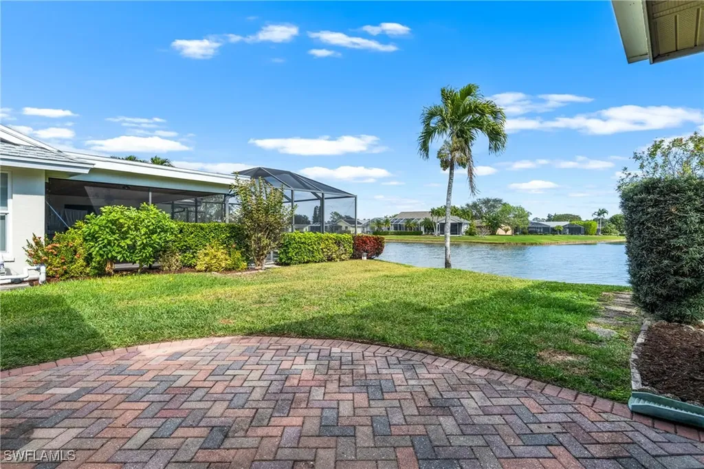 10570 Regent Circle Naples FL 34109