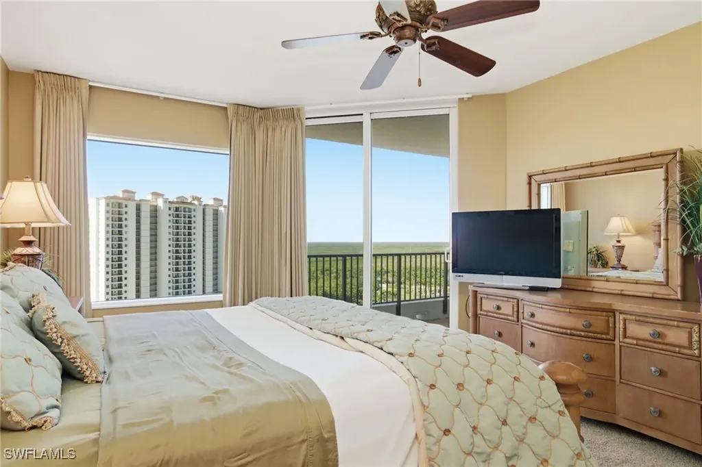 1060 Borghese Lane Naples FL 34114