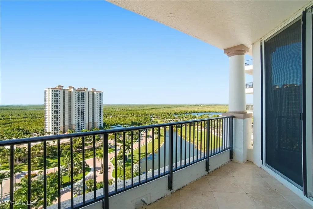 1060 Borghese Lane Naples FL 34114