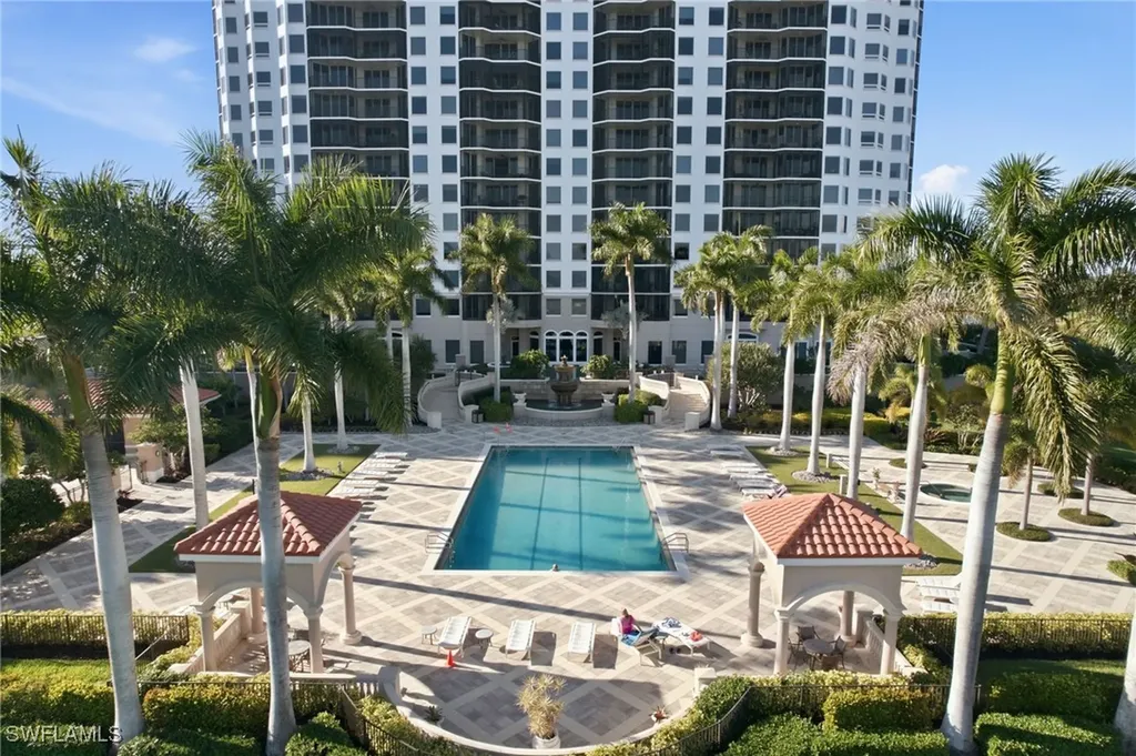 1060 Borghese Lane Naples FL 34114