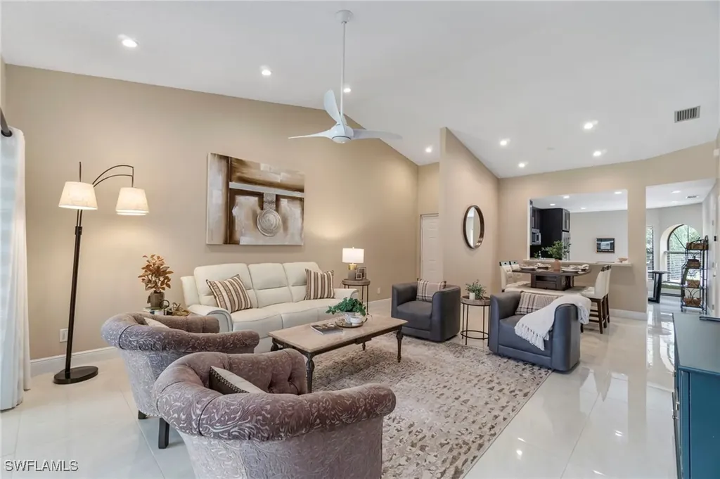 613 Serendipity Drive Naples FL 34108