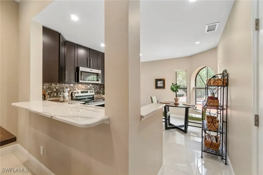 613 Serendipity Drive Naples FL 34108
