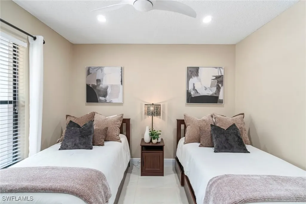 613 Serendipity Drive Naples FL 34108