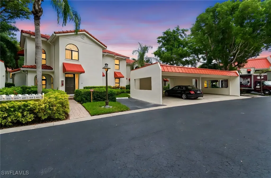 613 Serendipity Drive Naples FL 34108