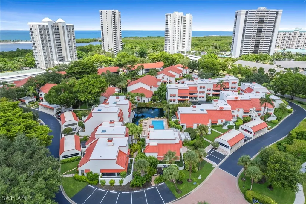 613 Serendipity Drive Naples FL 34108