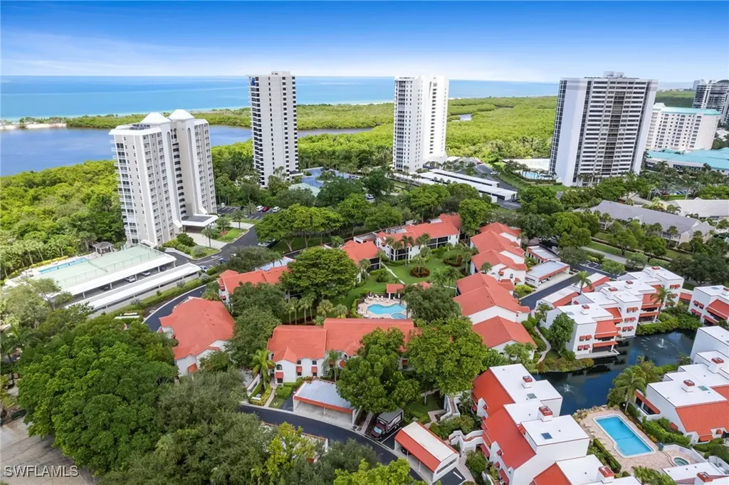 613 Serendipity Drive Naples FL 34108