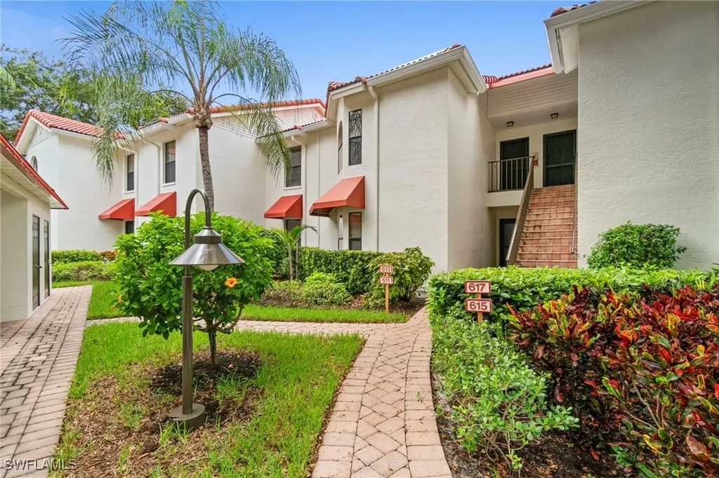 613 Serendipity Drive Naples FL 34108