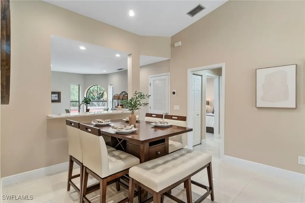 613 Serendipity Drive Naples FL 34108