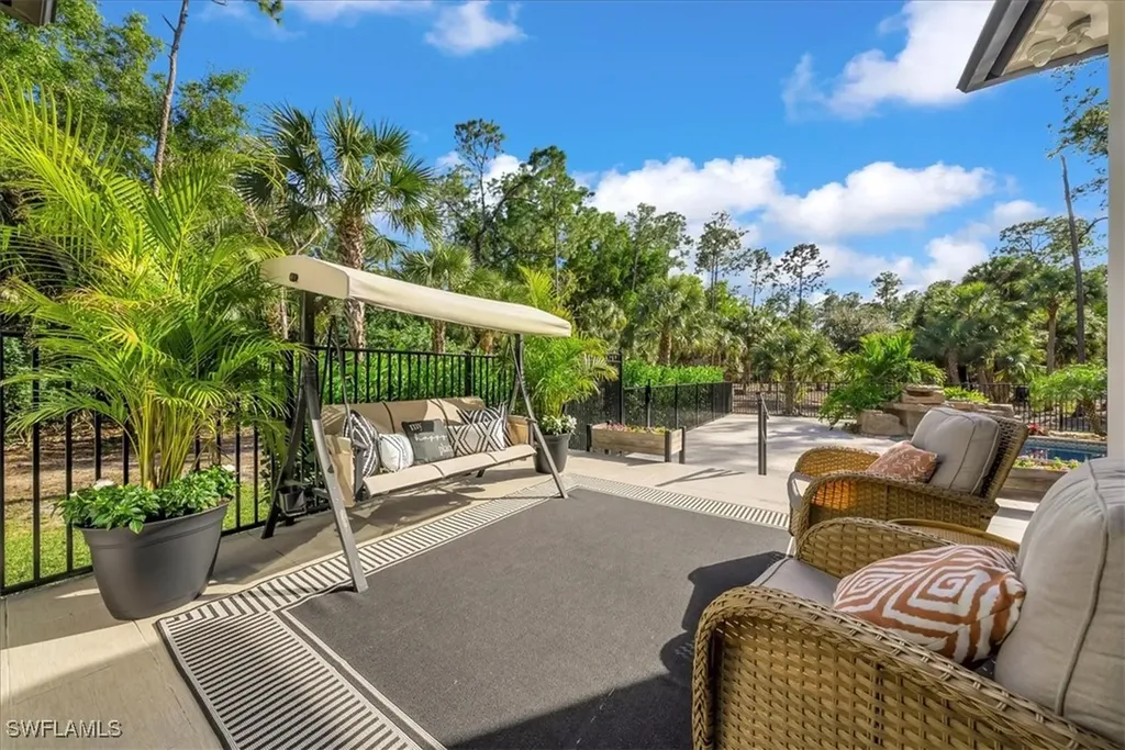 4186 3rd Avenue NW Naples FL 34119