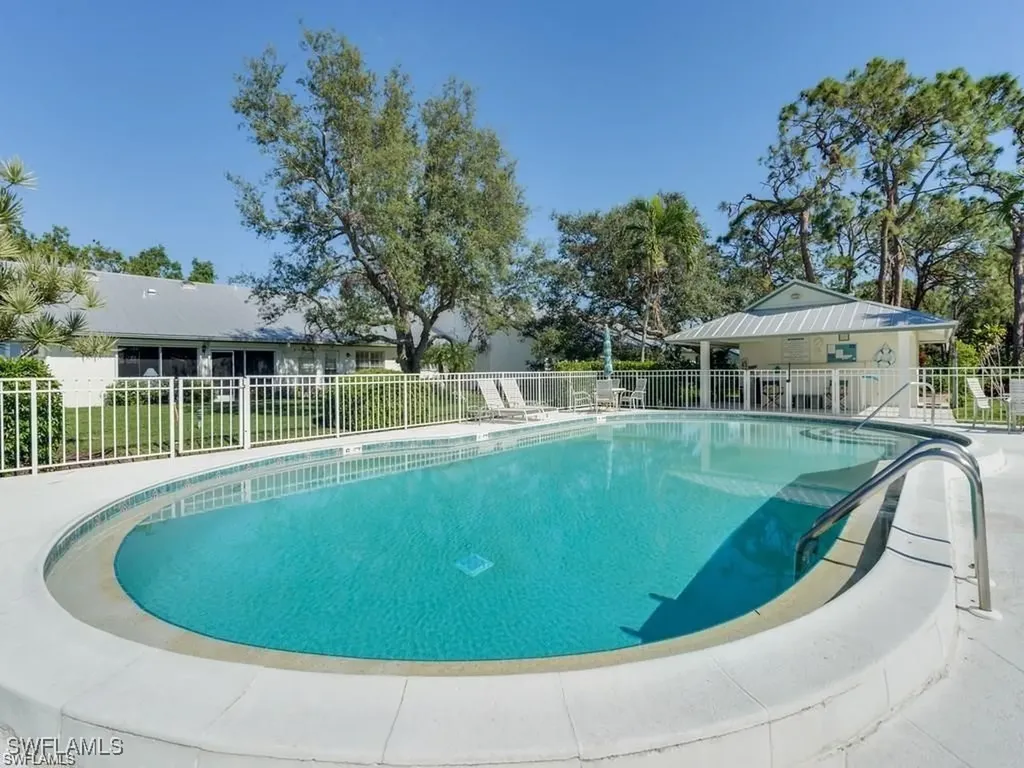 4706 West Boulevard Naples FL 34103