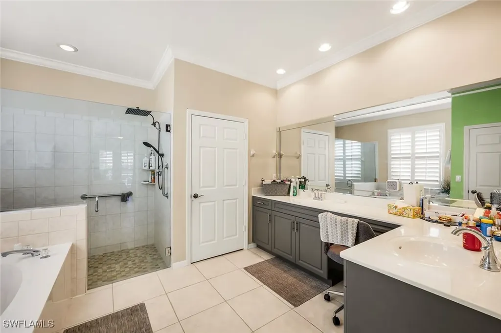 8493 Laurel Lakes Boulevard Naples FL 34119