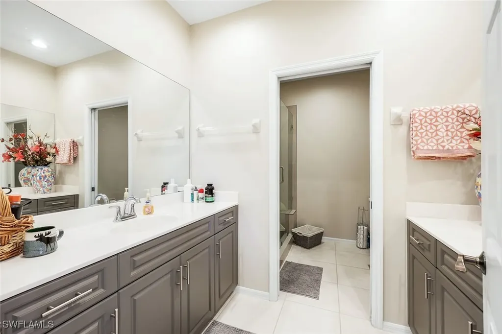 8493 Laurel Lakes Boulevard Naples FL 34119