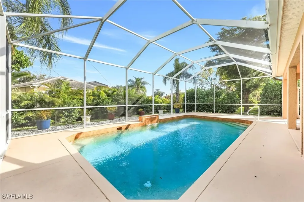 8493 Laurel Lakes Boulevard Naples FL 34119