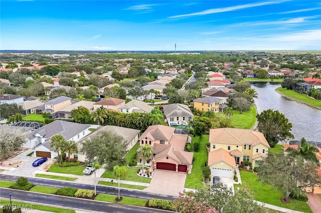 8493 Laurel Lakes Boulevard Naples FL 34119
