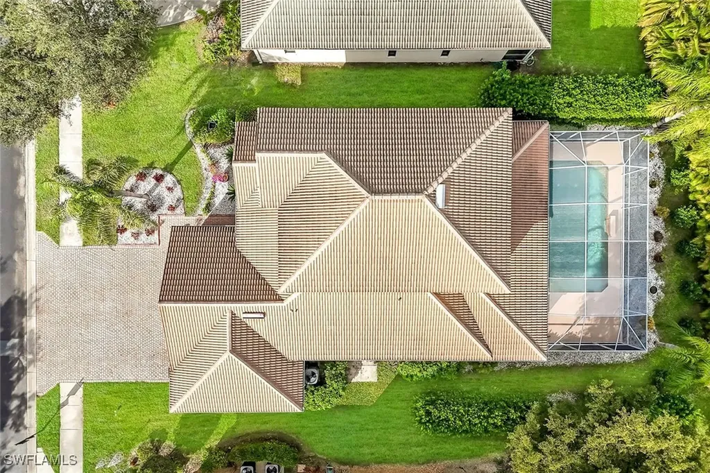 8493 Laurel Lakes Boulevard Naples FL 34119