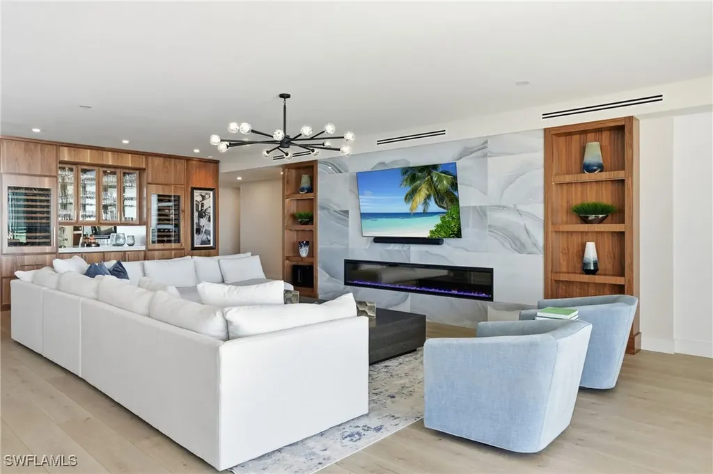 Naples FL, 13945 Old Coast Road, Unit 1906