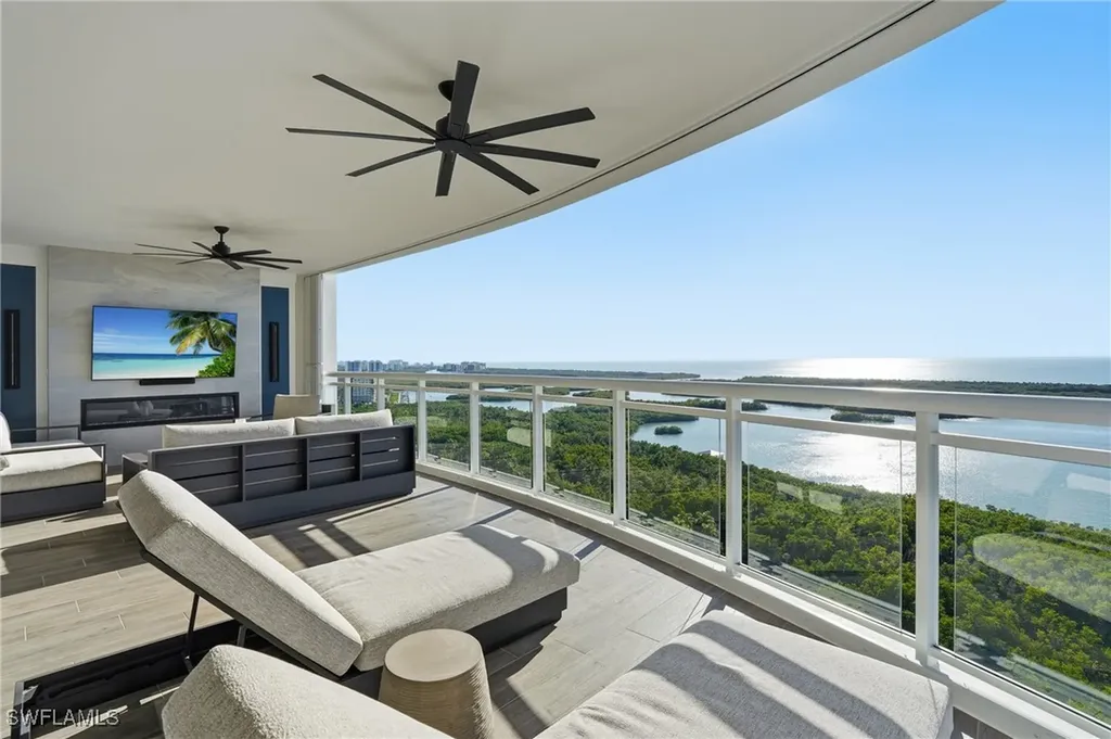 13945 Old Coast Road Naples FL 34110
