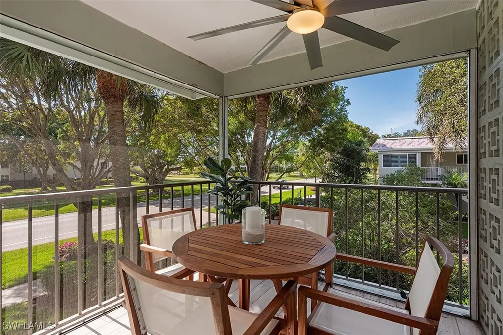 545 Broad Avenue S Naples FL 34102