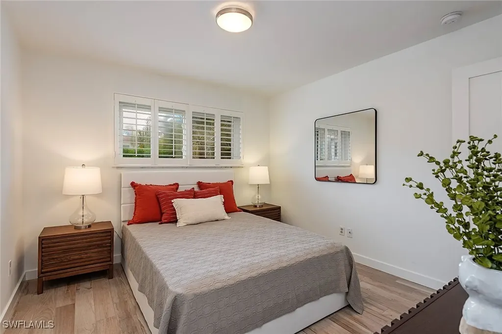 545 Broad Avenue S Naples FL 34102