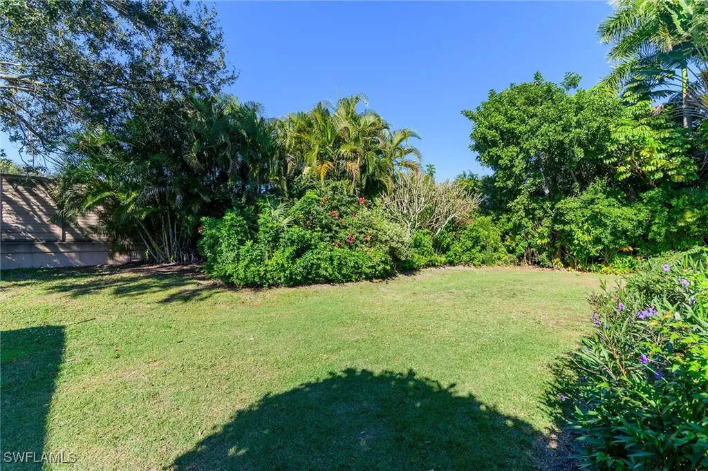 789 Coldstream Court Naples FL 34104