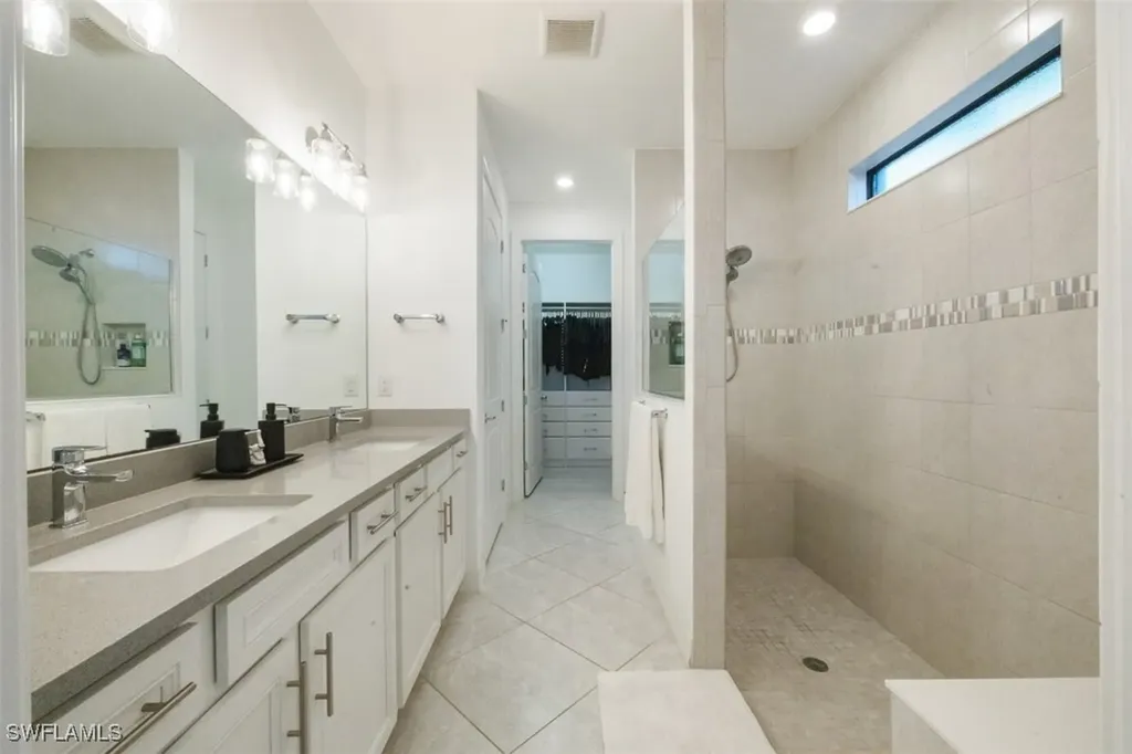7222 Wilton Drive Naples FL 34109