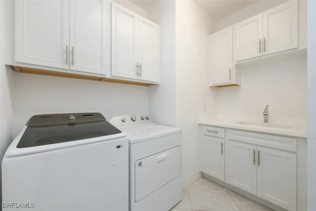 7222 Wilton Drive Naples FL 34109