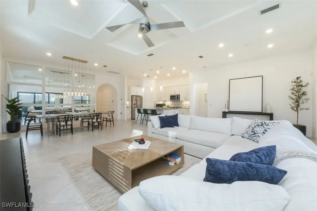 7222 Wilton Drive Naples FL 34109