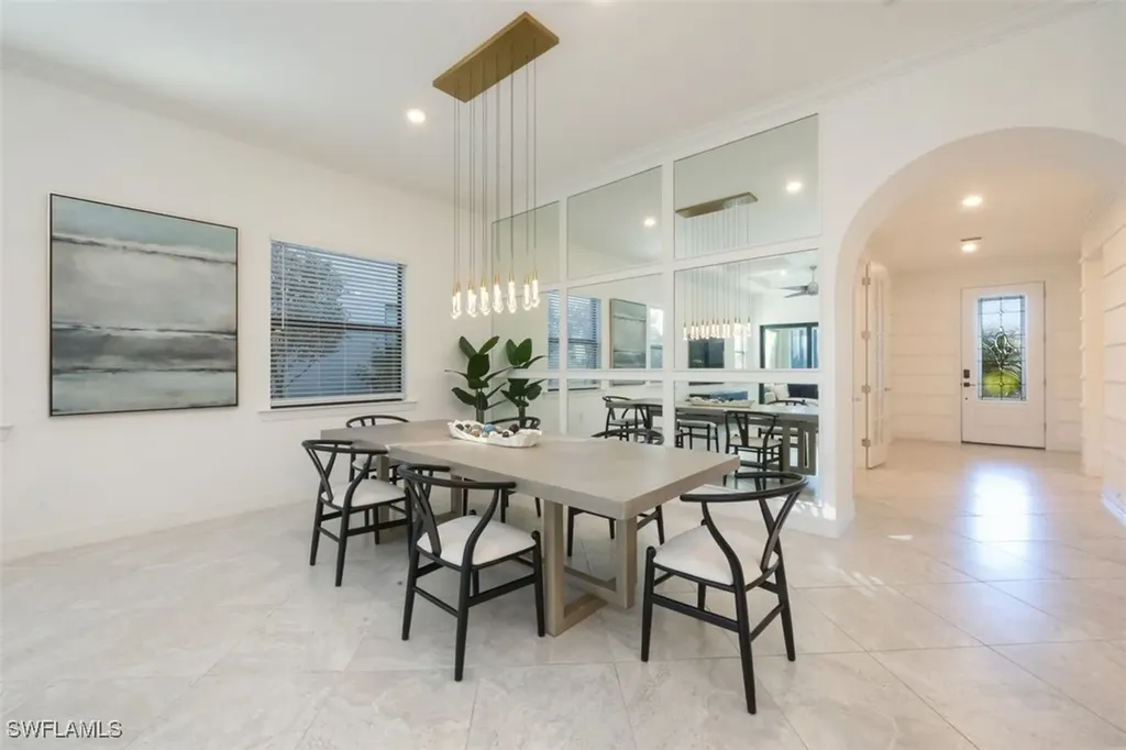 7222 Wilton Drive Naples FL 34109