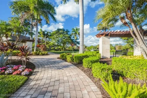 7222 Wilton Drive Naples FL 34109