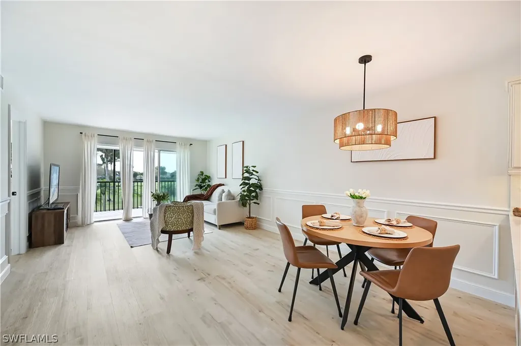 Naples FL, 190 Pebble Beach Boulevard, Unit 202