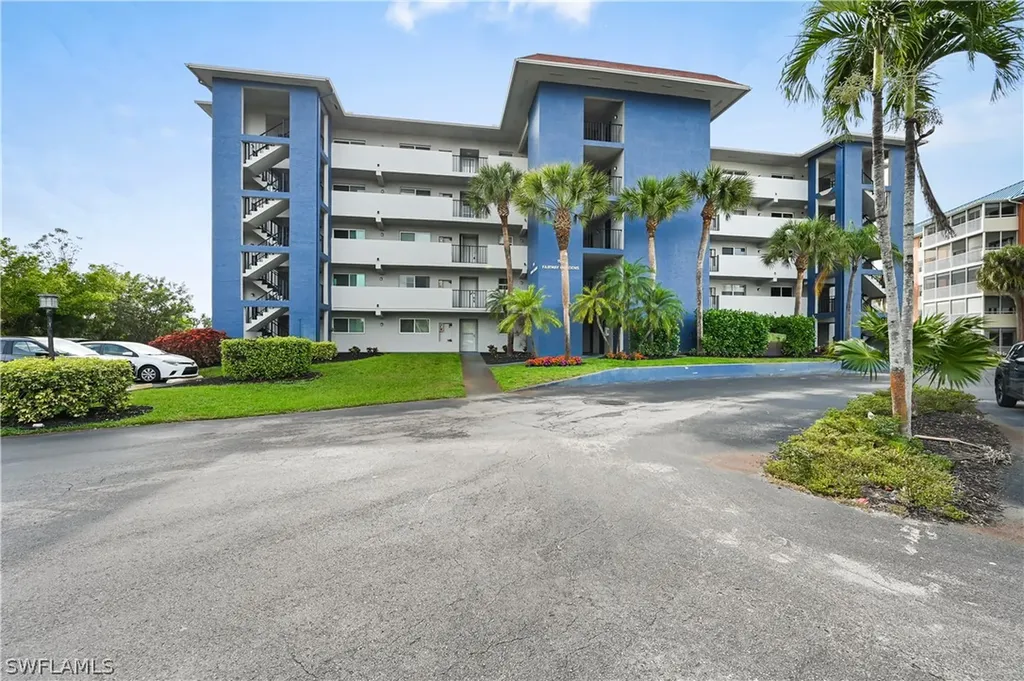 190 Pebble Beach Boulevard Naples FL 34113
