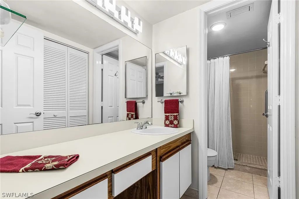 228 Fox Glen Drive Naples FL 34104