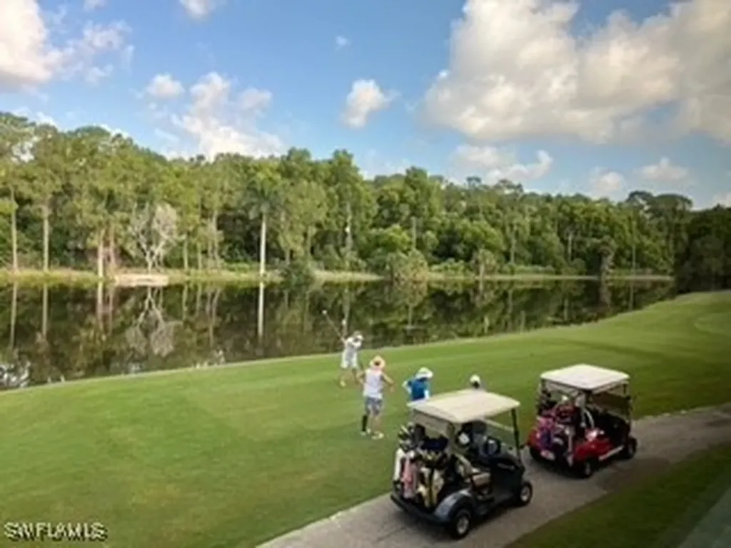 228 Fox Glen Drive Naples FL 34104