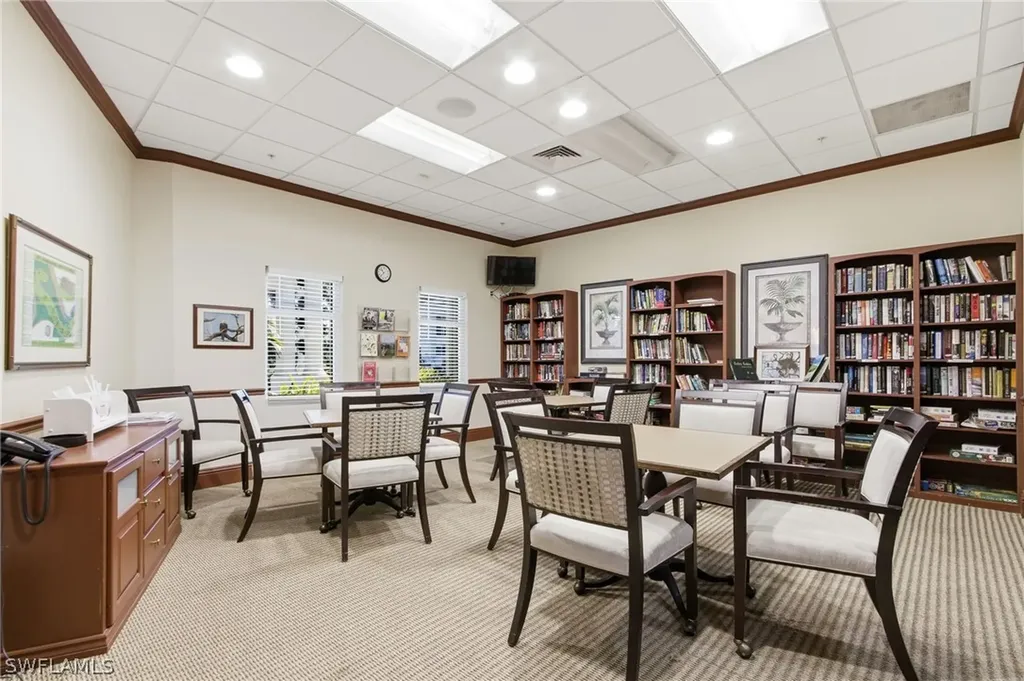 228 Fox Glen Drive Naples FL 34104