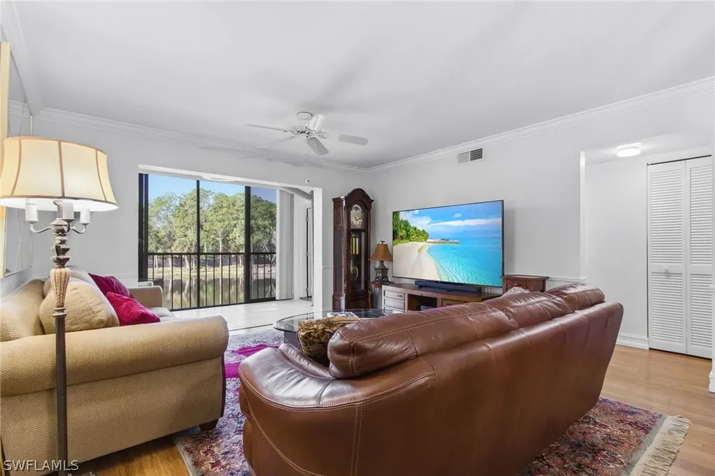 228 Fox Glen Drive Naples FL 34104