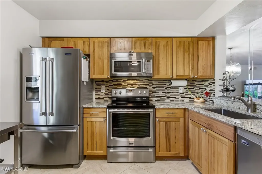 228 Fox Glen Drive Naples FL 34104