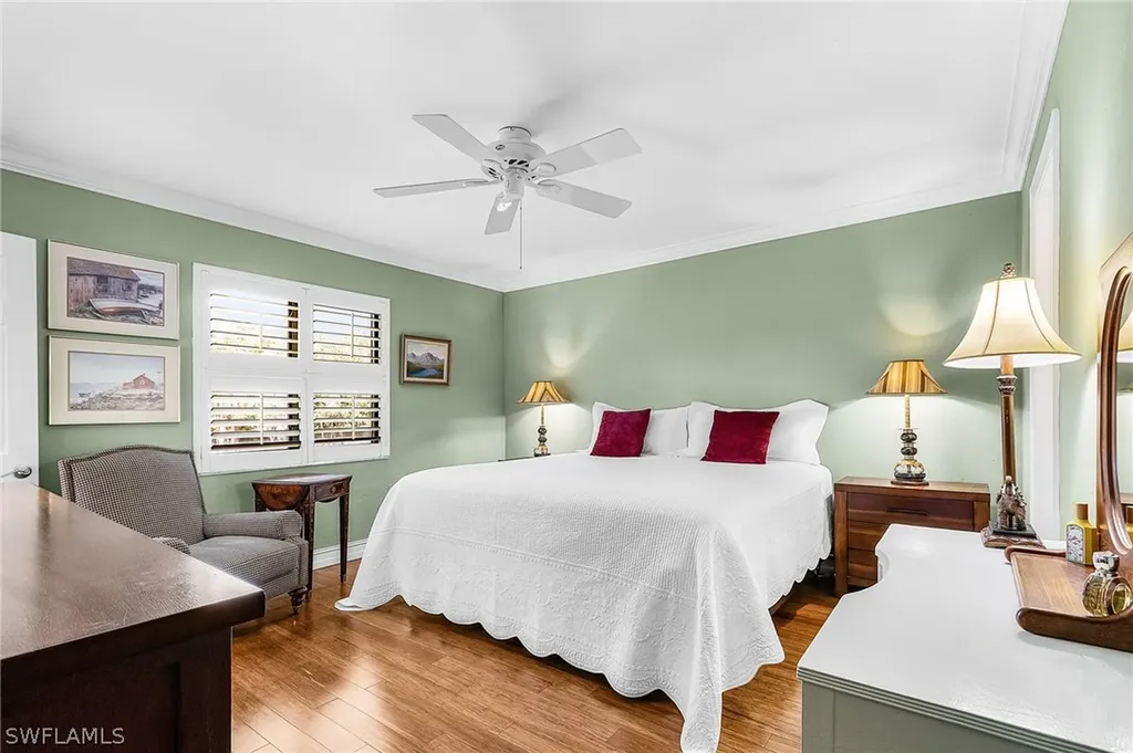 228 Fox Glen Drive Naples FL 34104