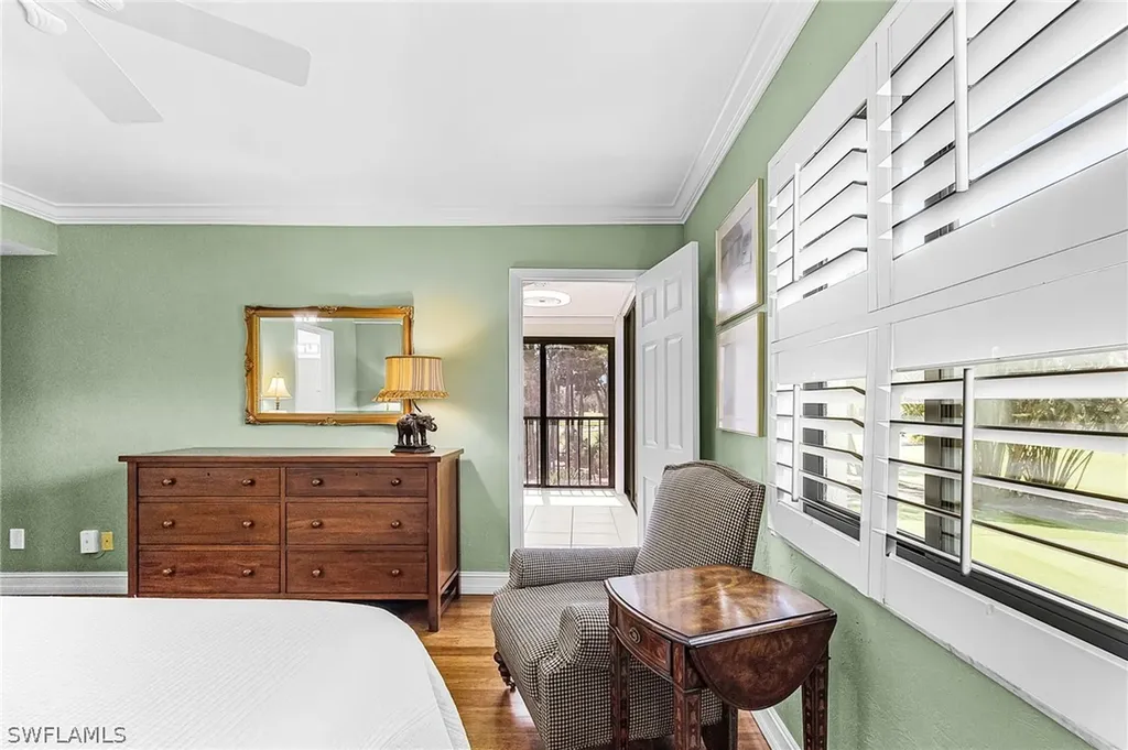 228 Fox Glen Drive Naples FL 34104