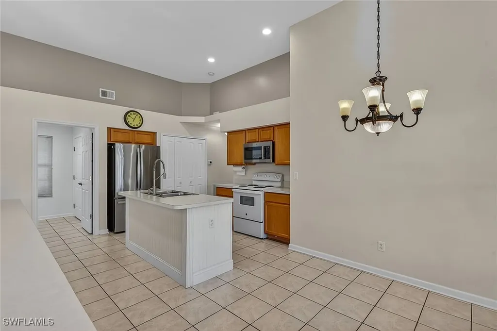 2729 Branch Lane Naples FL 34109
